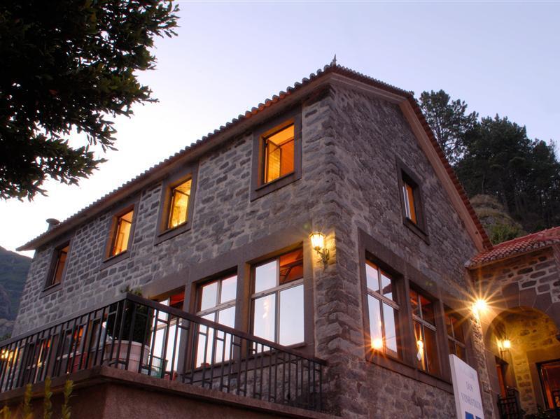 ホテル ドリソル ポザーダ ドス ヴィンハティコス  Serra de Água エクステリア 写真
