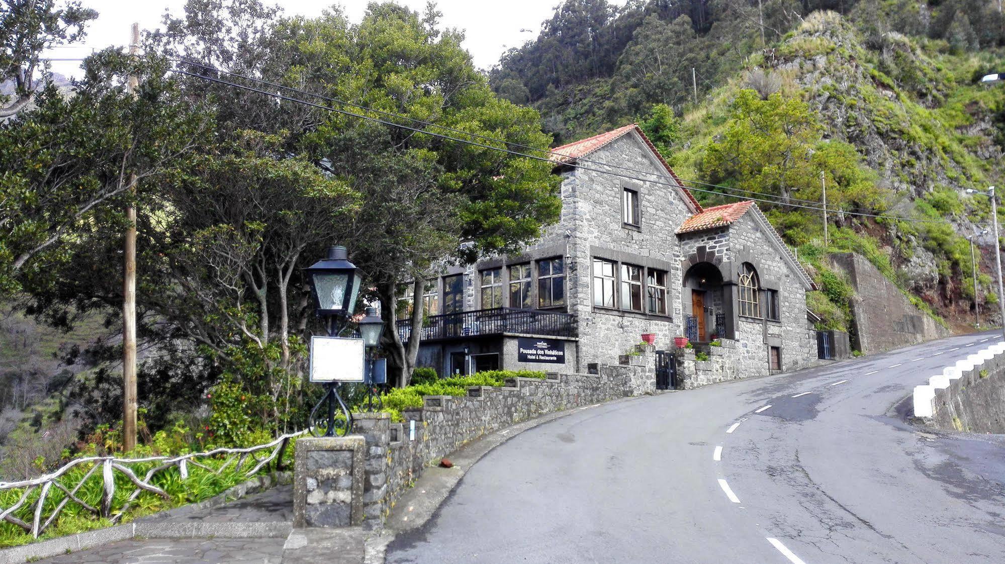 ホテル ドリソル ポザーダ ドス ヴィンハティコス  Serra de Água エクステリア 写真